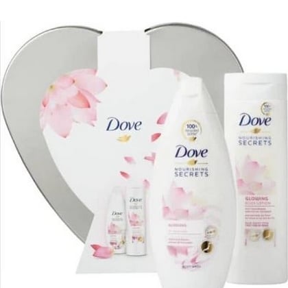 Geschenk Dove – Nourishing Secret Douchecrème 225 ml + Bodylotion 250 ml in hartvormig blik
